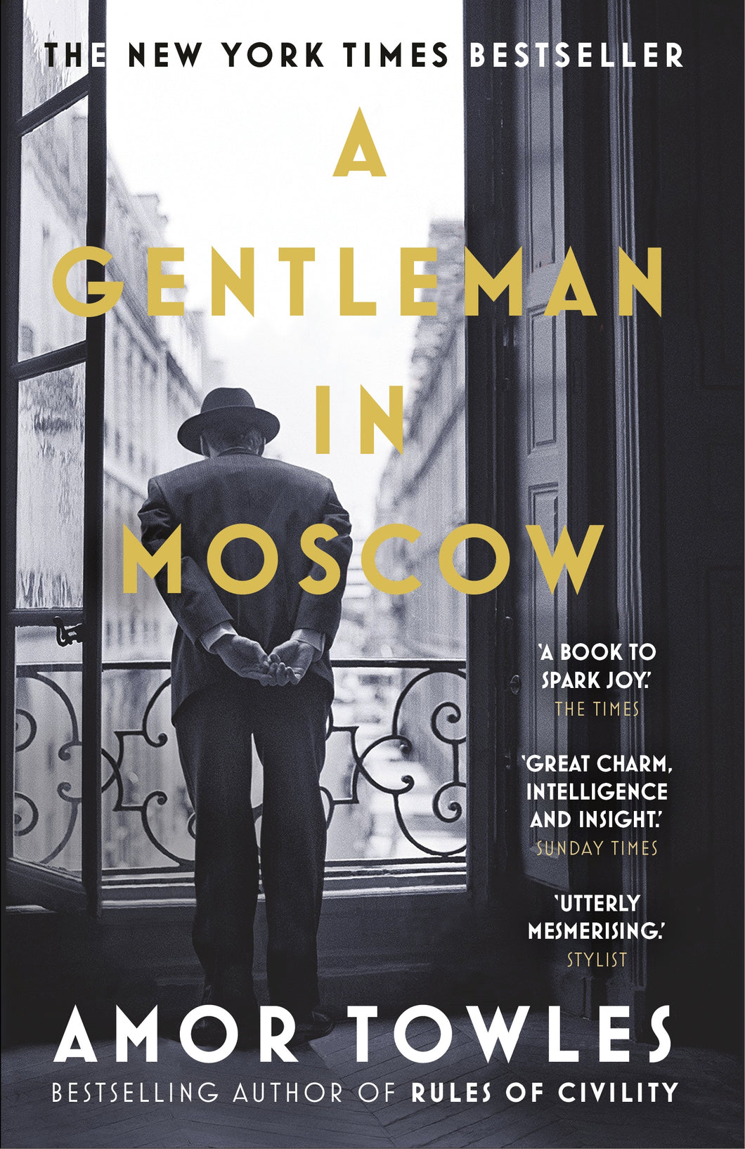 A Gentleman in Moscow by Amor Towles: stock image of front cover.