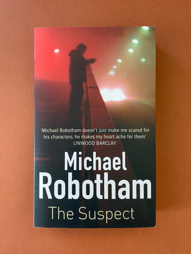 The Suspect by Michael Robotham: photo of the front cover.
