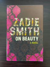 Load image into Gallery viewer, On Beauty by Zadie Smith book: photo of the front cover.
